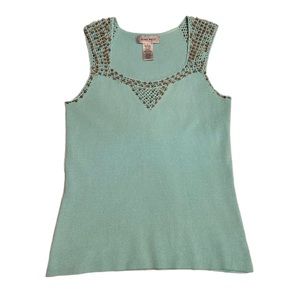 Sleeveless dressy tank top